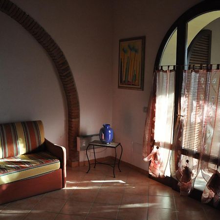Monolocale Con Piscina S.Martino Apartment Riparbella Ngoại thất bức ảnh